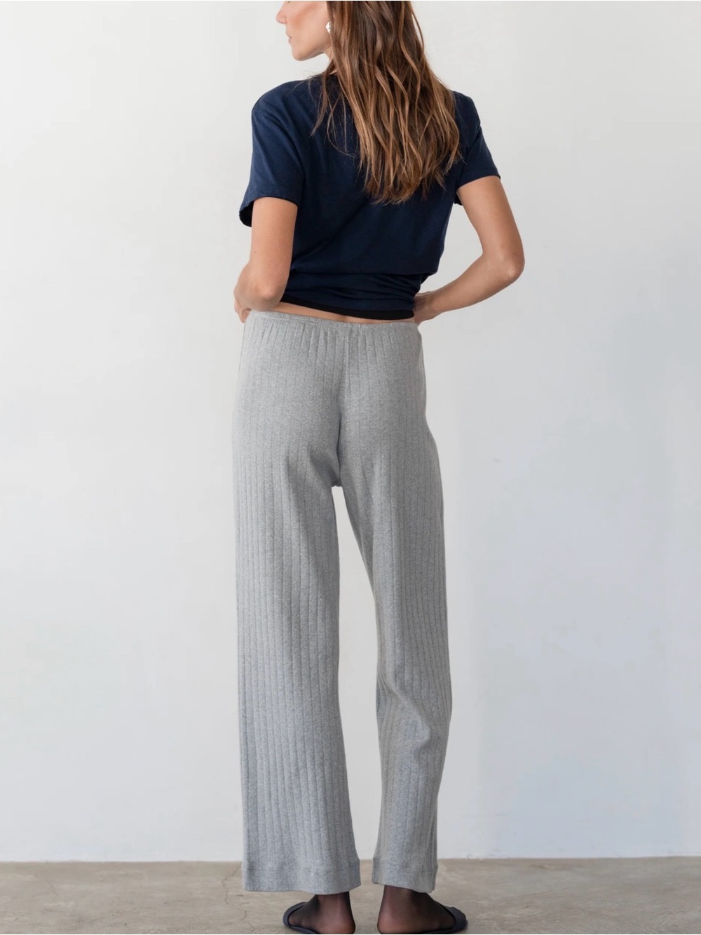 DONNI. Pointelle Simple Crop pant in heather grey - Picture 3 of 7